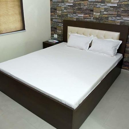 Oyo 3512 Hotel Crystal Residency Dzsamsedpur Kültér fotó
